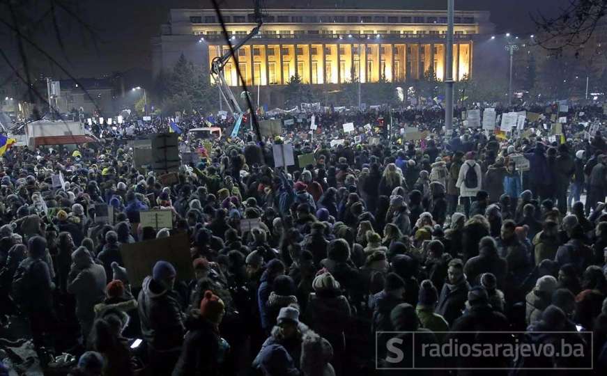 Protesti se nastavljaju: 200.000 ljudi na ulicama Bukurešta