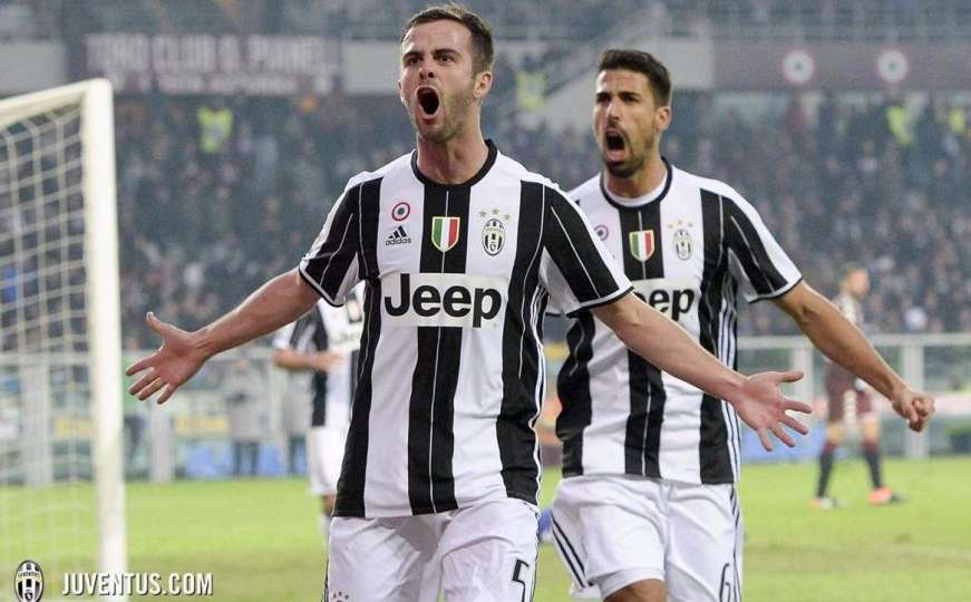 Pjanićev Juventus "zacementiran" na vrhu tabele: Inter nemoćan u Torinu