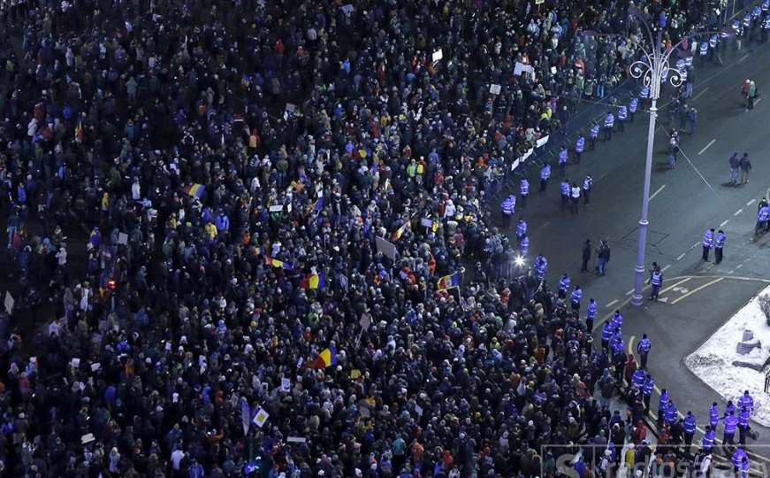 Pobijedili su, ali nije gotovo: Pola miliona Rumuna na ulici traži ostavku Vlade!