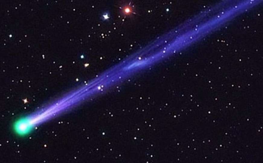 Večeras na nebu spektakl: Prolazi 'zelena kometa' uz pomračenje Mjeseca