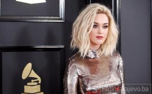 Katy Perry - Chained To The Rhythm