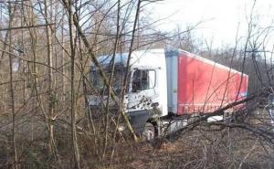 Put Travnik - Donji Vakuf: Prevrnula se prikolica na Komaru