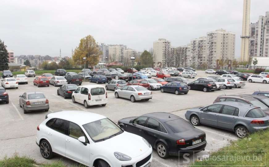 Vlada KS izmijenila cijene i pravila parkiranja: Uvedena nova "nulta" zona