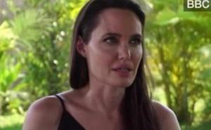 Angelina Jolie suznih očiju prvi put progovorila o razvodu  