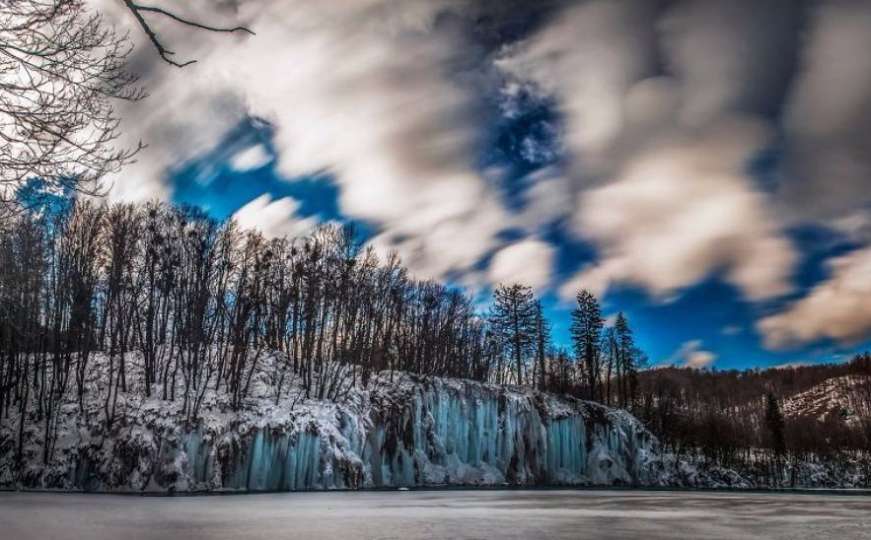 Plitvička jezera: Čarobni prikazi smrznutih slapova