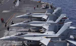 Američki nosač aviona opravdava naziv "plutajući otok"