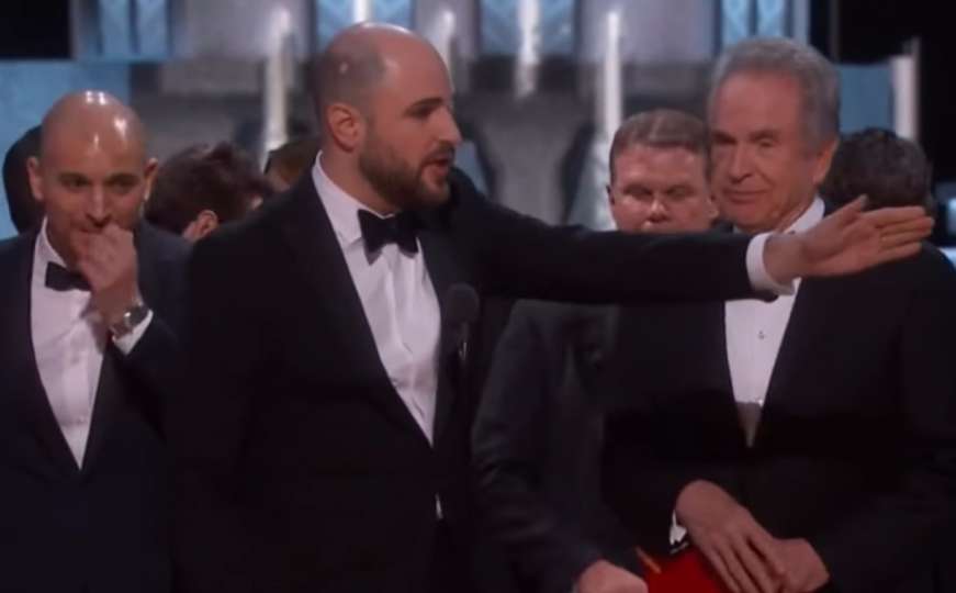 Svečanu dodjelu obilježila najveća sramota: Pogrešnom filmu dodijelili Oscara