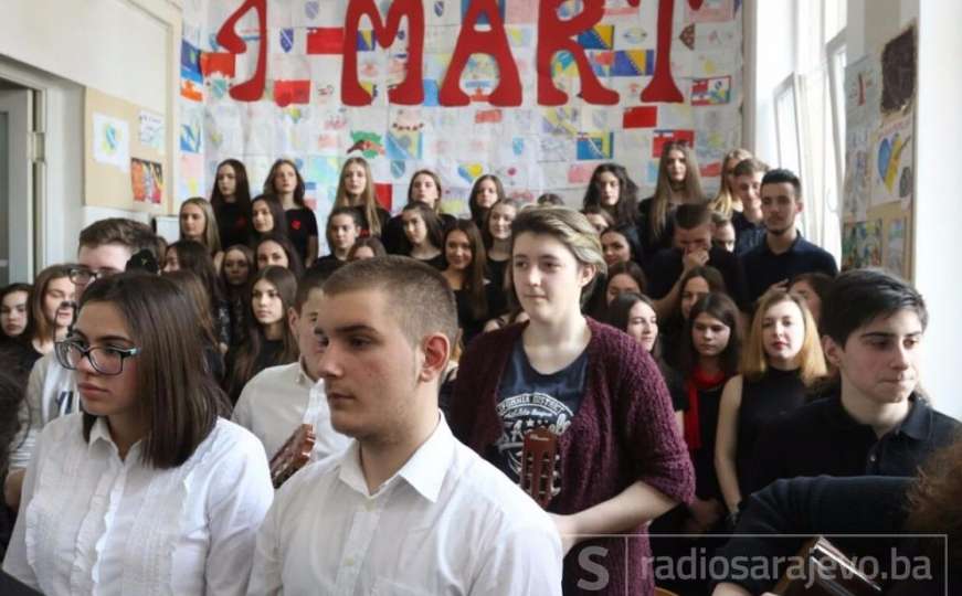 Učenici Kantona Sarajevo obilježili Dan nezavisnosti
