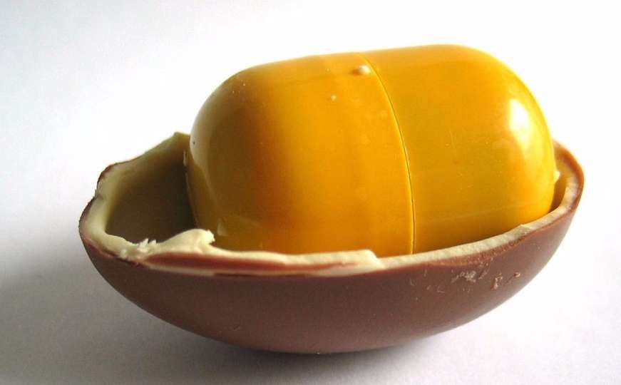 Jeste li se ikada zapitali zbog čega je jaje u Kinder jajetu žuto?