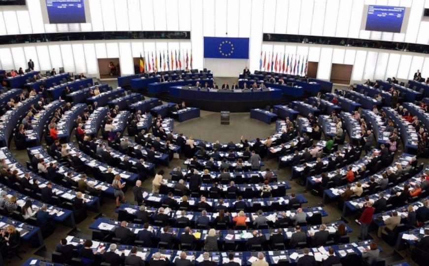  Europski parlament izglasao ukidanje bezviznog režima za državljane SAD-a
