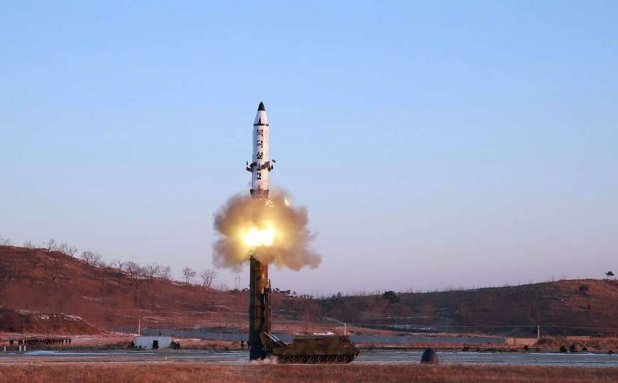 Opasna akcija: Tri projektila Sjeverne Koreje pala na teritoriju Japana