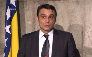 Sadik Ahmetović otkrio: Zbog Srebrenice su mi prijetili iz Njemačke