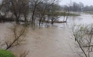 Izlila se rijeka Spreča: Poplavljeno više od 60 hektara polja