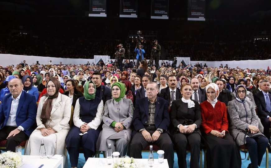 Erdogan čestitao 8. mart i na bosanskom jeziku