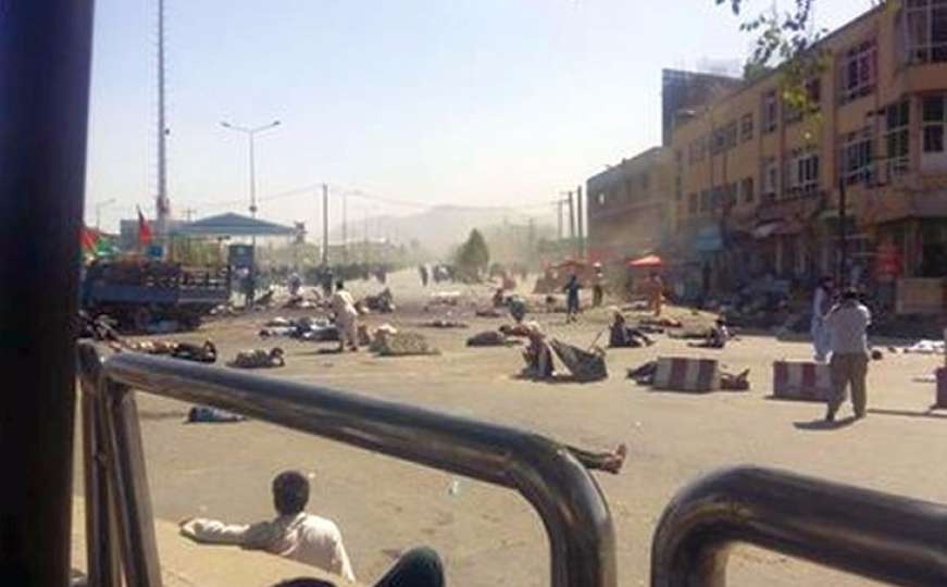 Prerušeni u ljekare militanti IS-a izvršili napad na vojnu bolnici u Kabulu