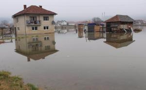 Poplave i klizišta u Gračanici, iseljeno više porodica