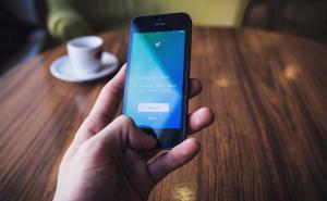 Početnička trema: Šta su poznati pisali u svojim prvim tweetovima