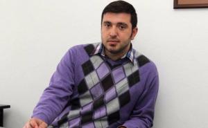 Čavka: Srbija neka prizna genocid, Ivanić neka se pokloni u Srebrenici