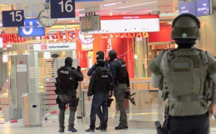 Düsseldorf: Napadač sjekirom na željezničkoj stanici je Fatmir S. s Kosova