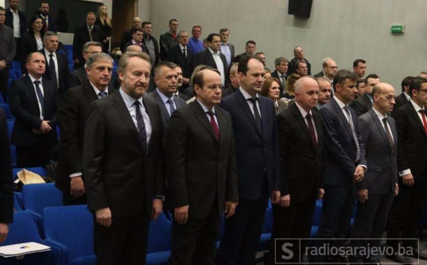 Glavni odbor razgovarao o Izetbegoviću, ali i o optužnici protiv čelnika stranke