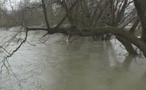 Poplave diljem BiH i dalje aktivne: Alarmantno u Tuzlanskom kantonu