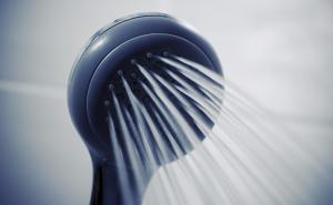 Imate osjetljivu kožu? Povremeno se istuširajte samo vodom