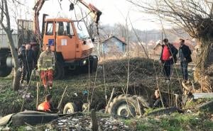 Tragedija: U prevrtanju traktora stradao muškarac