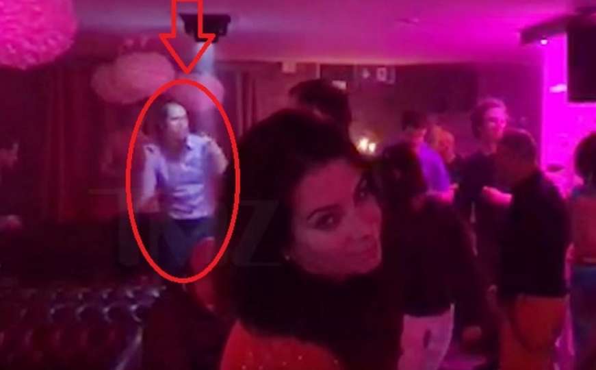 Internet poludio za snimkom na kojoj princ William pleše u klubu