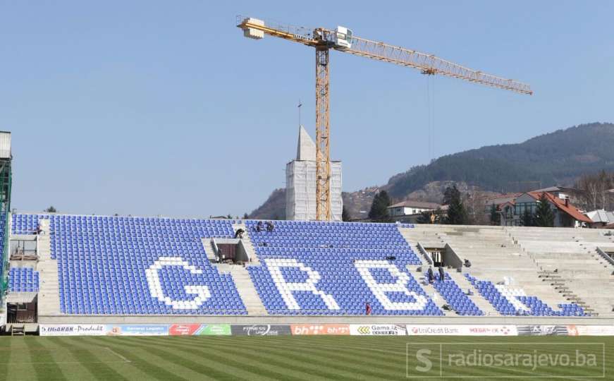 Diže se Dolina ćupova: Plavo-bijele stolice već ispisuju "Grbavicu"