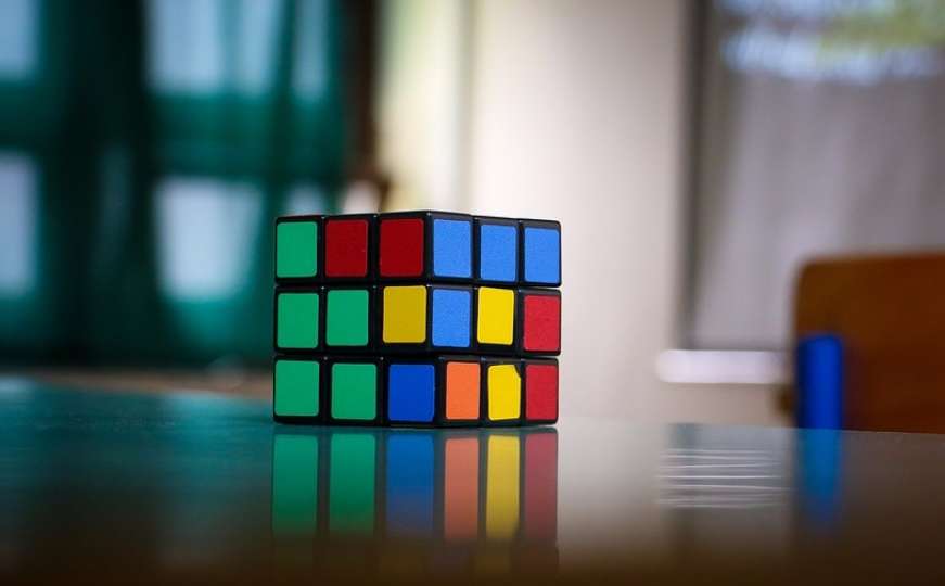 Koliko je Rubiku trebalo da riješi zavrzlamu koju je napravio - svoju kocku