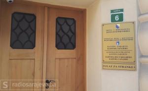 Podignuta optužnica protiv 11 osoba: Prisluškivali policiju, krali...