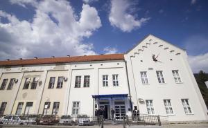 Osumnjičeni za trostruko ubistvo u Donjem Vakufu na saslušanju