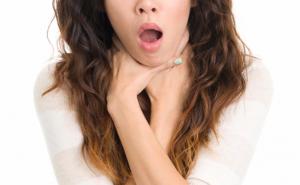 Šta napraviti ako se gušite, a nikoga nema u blizini?