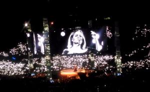 Adele: Sve što želim sada je biti kod kuće