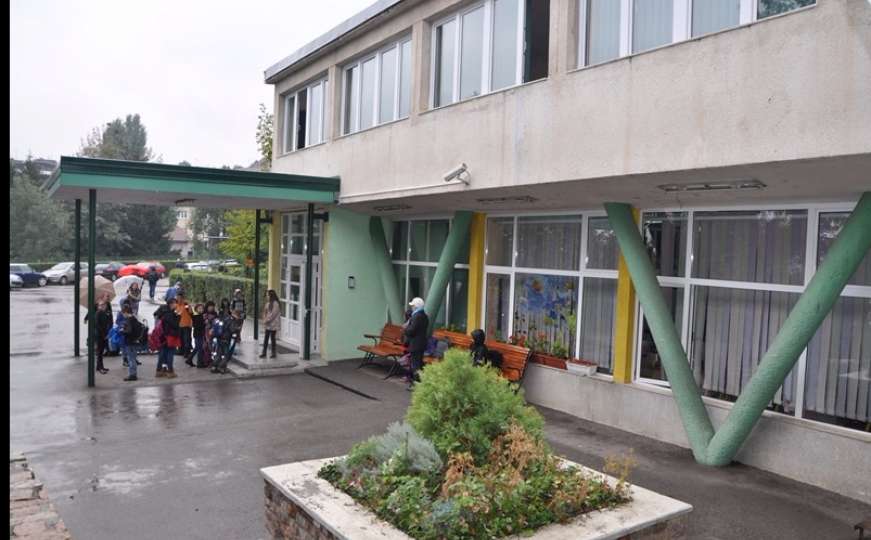 SDP: Protivimo se zatvaranju škola u Sarajevu