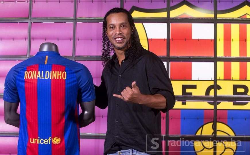 Legenda se vraća: Ronaldinho će ponovo zaigrati u dresu Barcelone