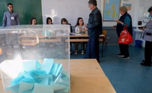 Srbija bira predsjednika: Izlaznost na izbore do 18 sati iznosi 44.9 posto