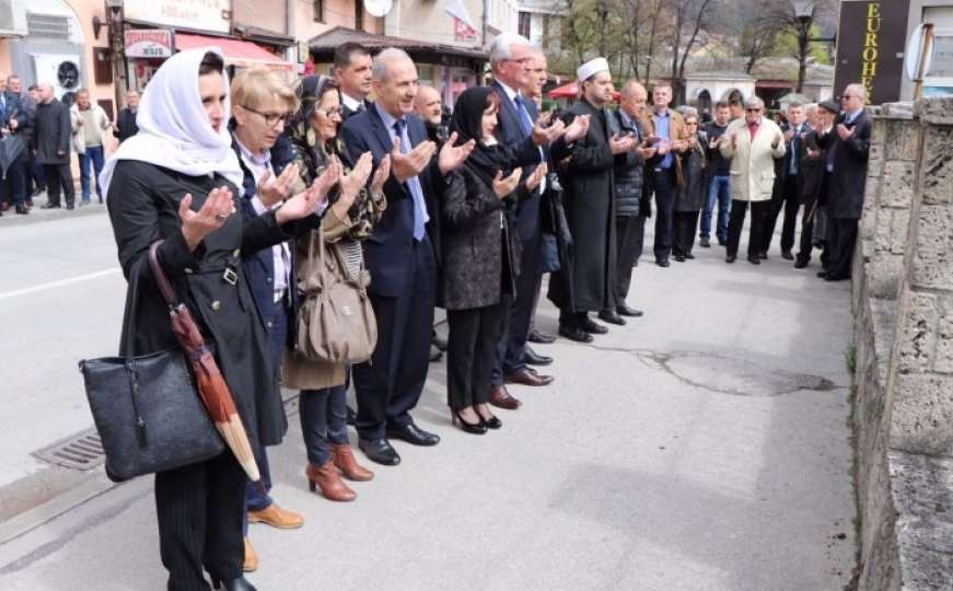 U Travniku odata počast poginulim borcima