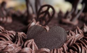 Kraljica Elizabeta je luda za ovom tortom, a pravi se za 10 minuta