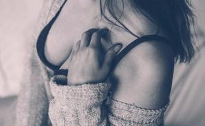 Grudi veće za TRI broja: Potrebno vam je samo šest minuta!