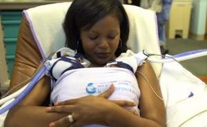 Rodila blizance u razmaku od dvije sedmice