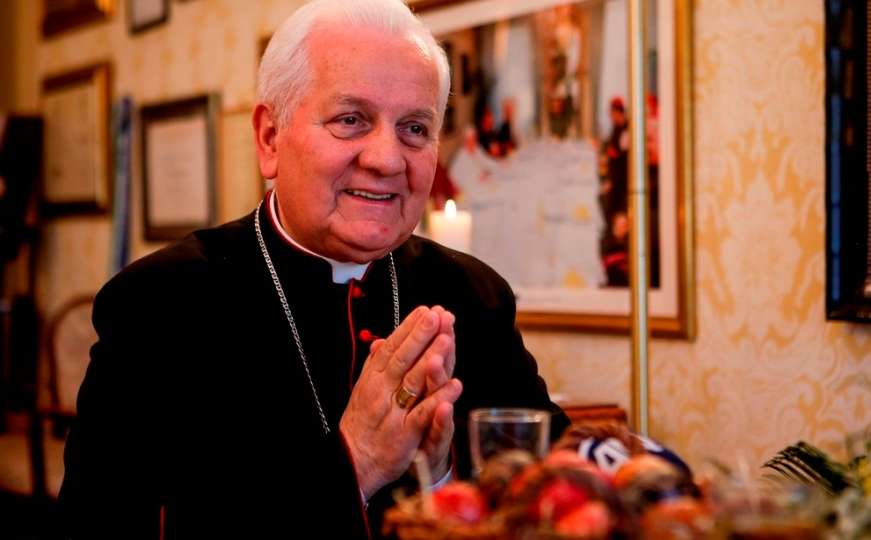 Biskup Komarica: Ne mora se biti kršćanin da se čine dobra djela