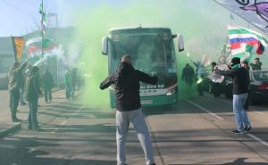 Nezadovoljni navijači Rapida: Na autoputu presreli autobus i postrojili igrače