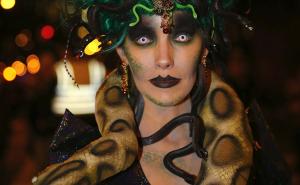 Baka osuđena na doživotnu kaznu zatvora: Oblačila se u vješticu i plašila unuku