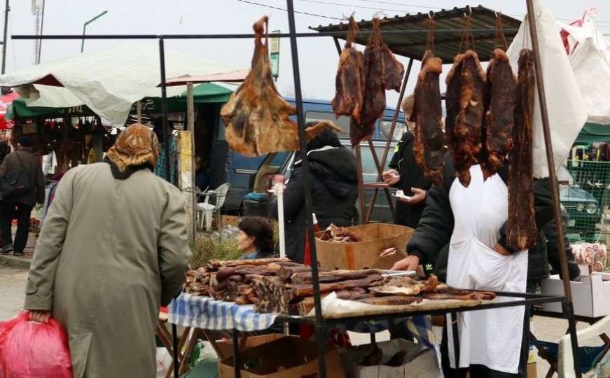 Inspekcija na autopijaci u Sarajevu oduzela 200 kg mesa