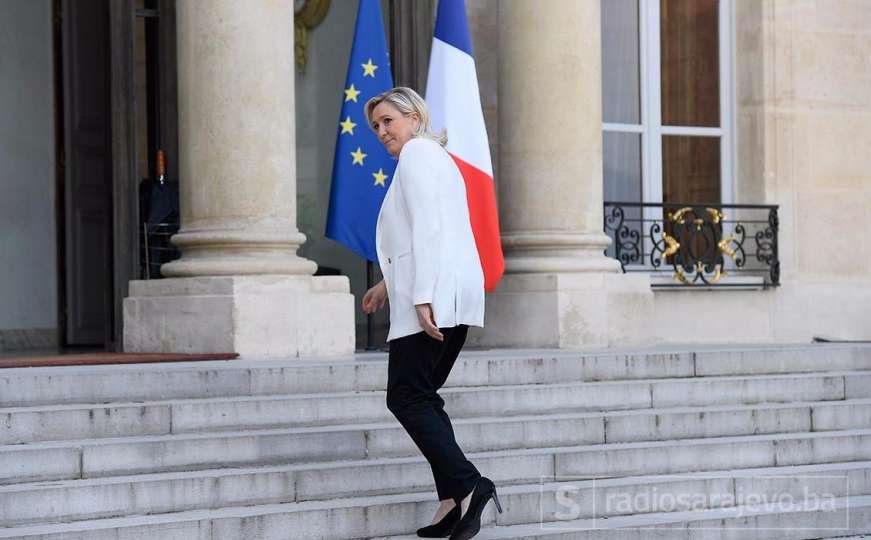 Marine Le Pen tražila da se ukloni zastava EU
