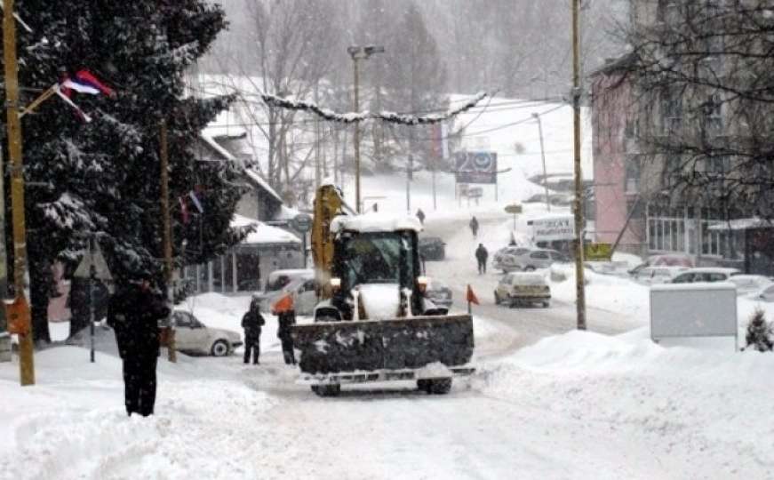 Sokolac zbog snijega ostao bez struje i vode