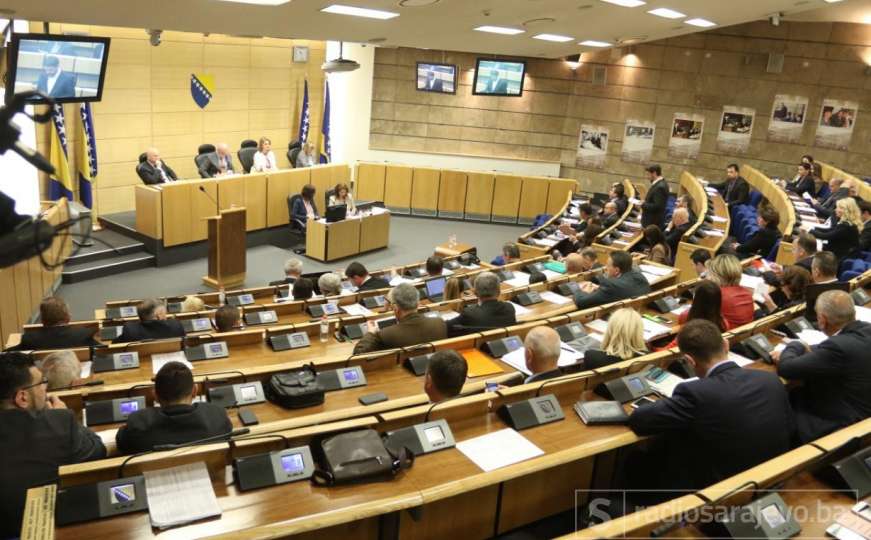 Okončana sjednica: Novalić mora osigurati izvršenje presuda Ustavnog suda