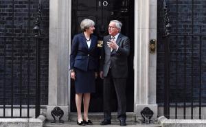 Juncker i May imali konstruktivan razgovor o Brexitu