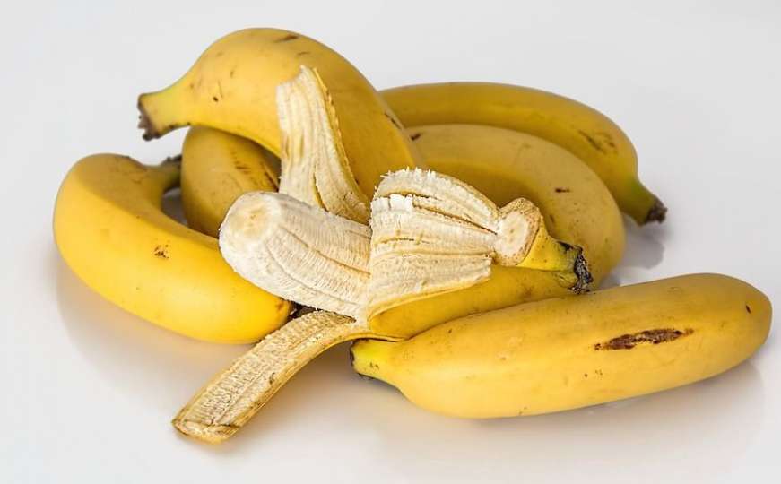 Sedam razloga zbog kojih ne trebate bacati koru od banane